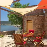 το παλιό αγγειοπλαστείο Tatil Evi Mesokhórion