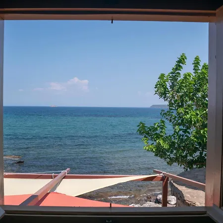 το παλιό αγγειοπλαστείο Mesokhórion